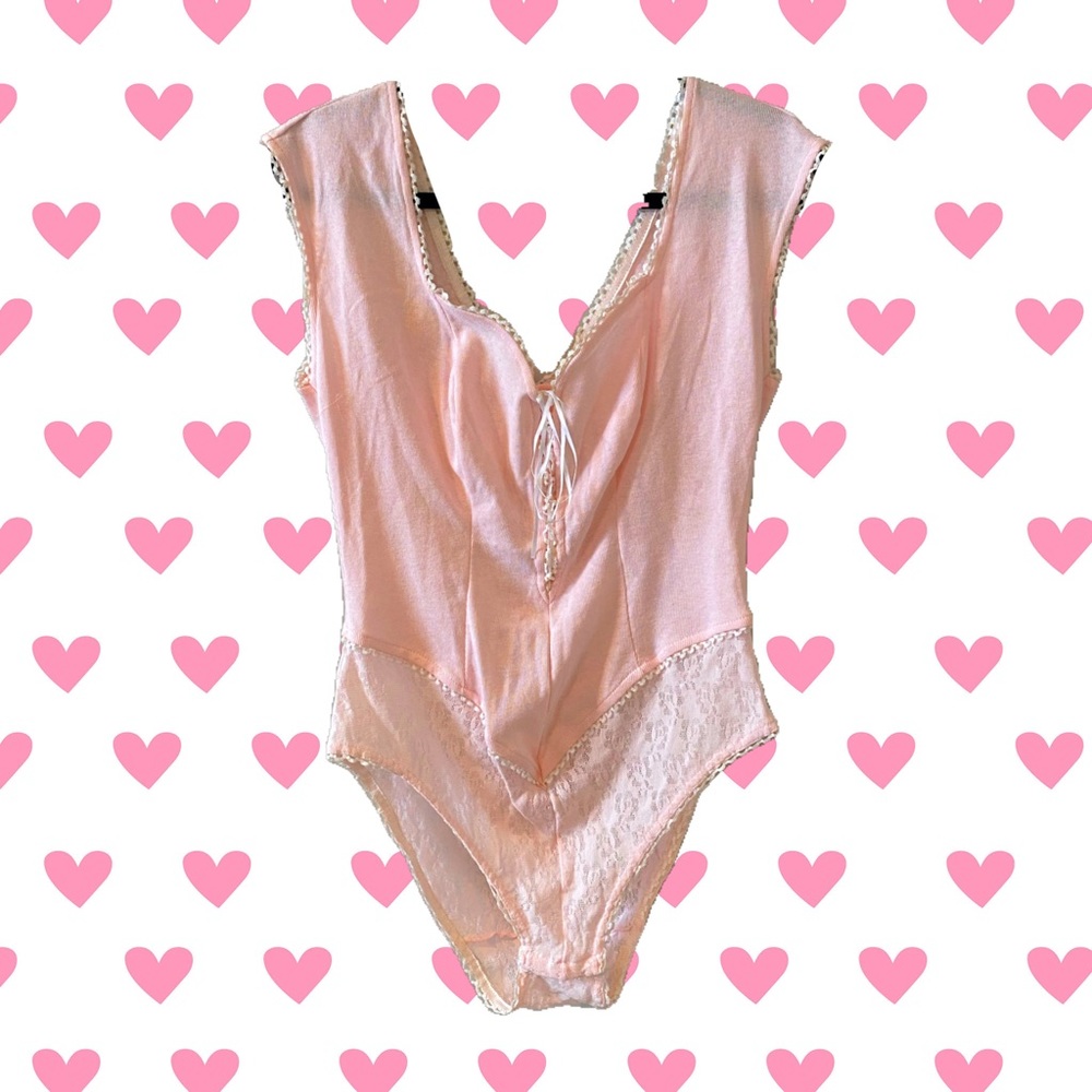 ADORABLE Vintage Lace Up Bodysuit